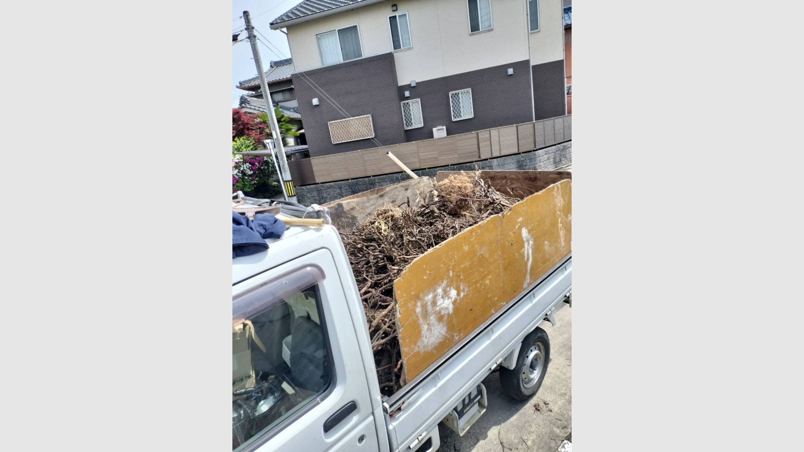 伐採木の処分+外部水栓の蛇口交換工事