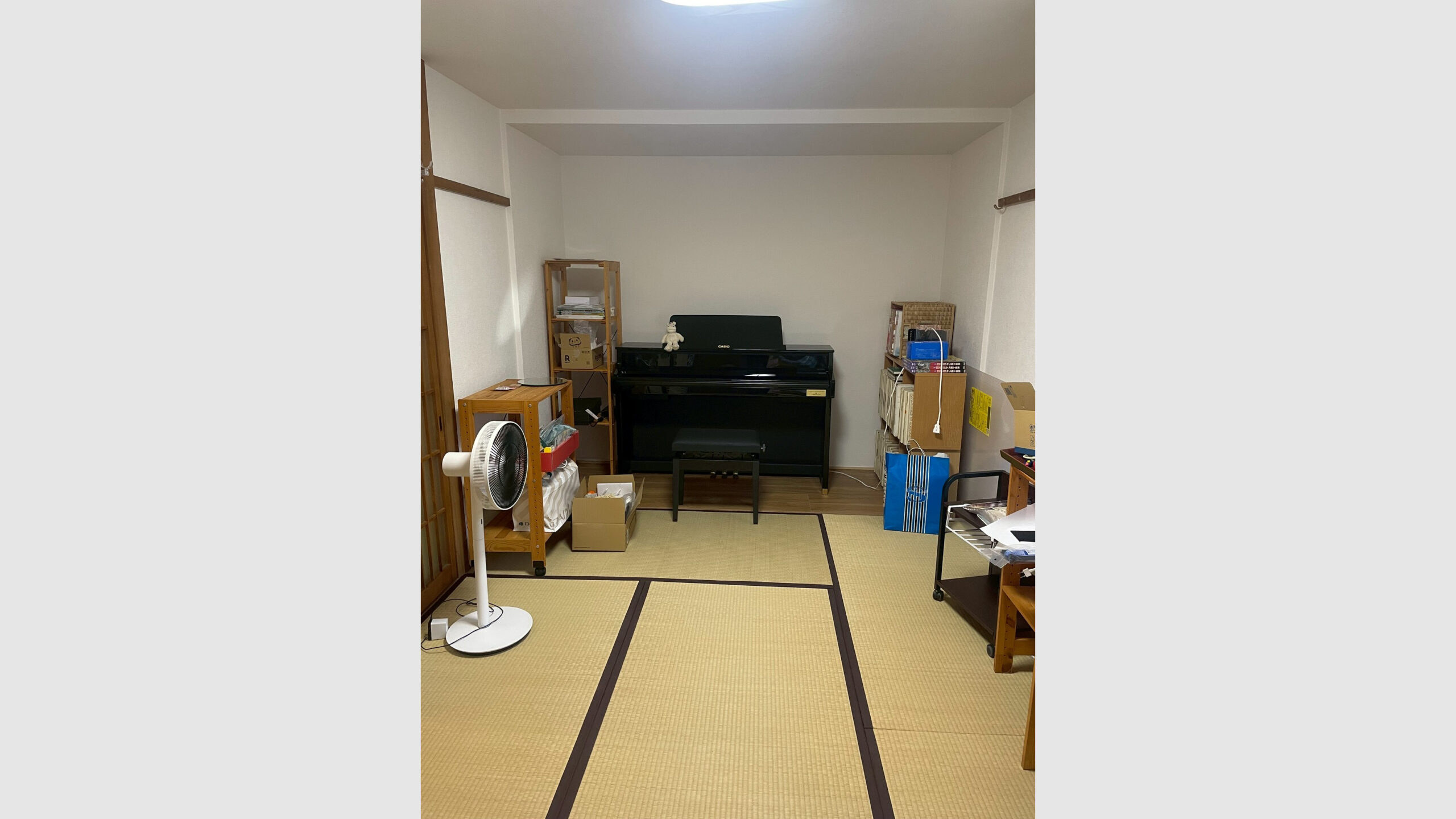 ピアノ上部スペースへの棚取り付け工事